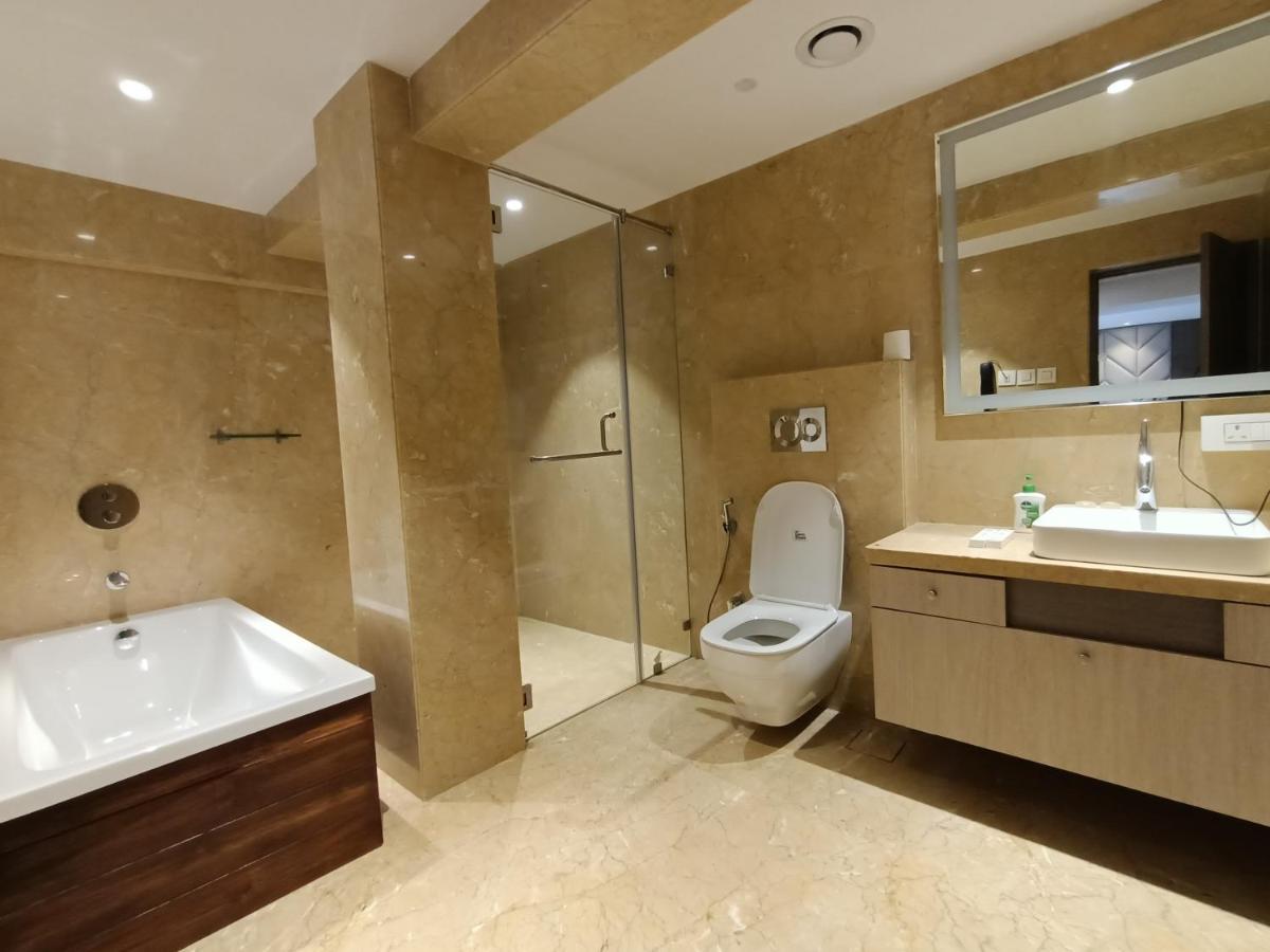 Hotel Highway Inn Andheri East Mumbai  Buitenkant foto