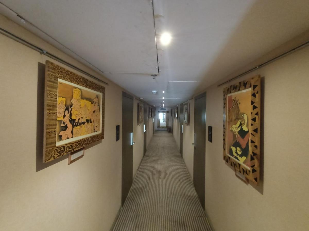 Hotel Highway Inn Andheri East Mumbai  Buitenkant foto