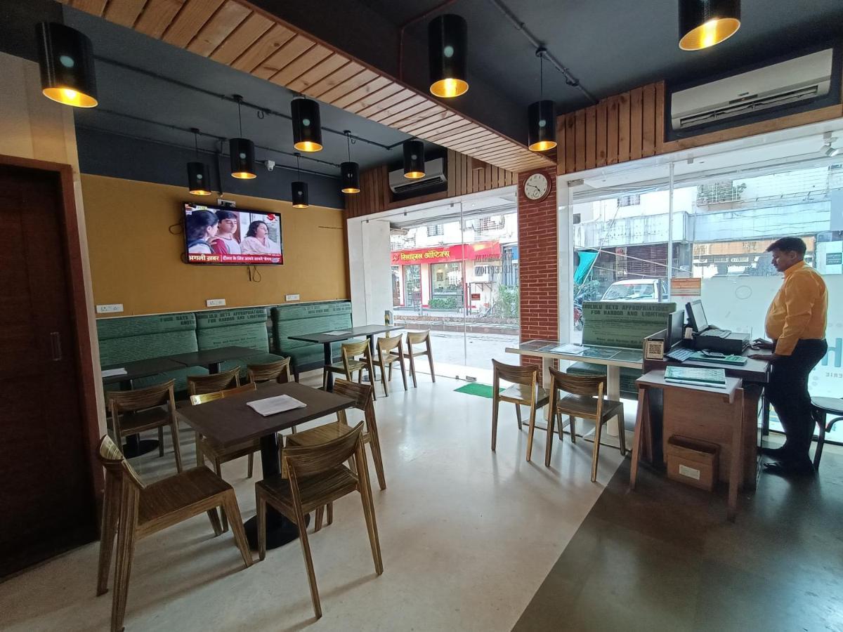 Hotel Highway Inn Andheri East Mumbai  Buitenkant foto