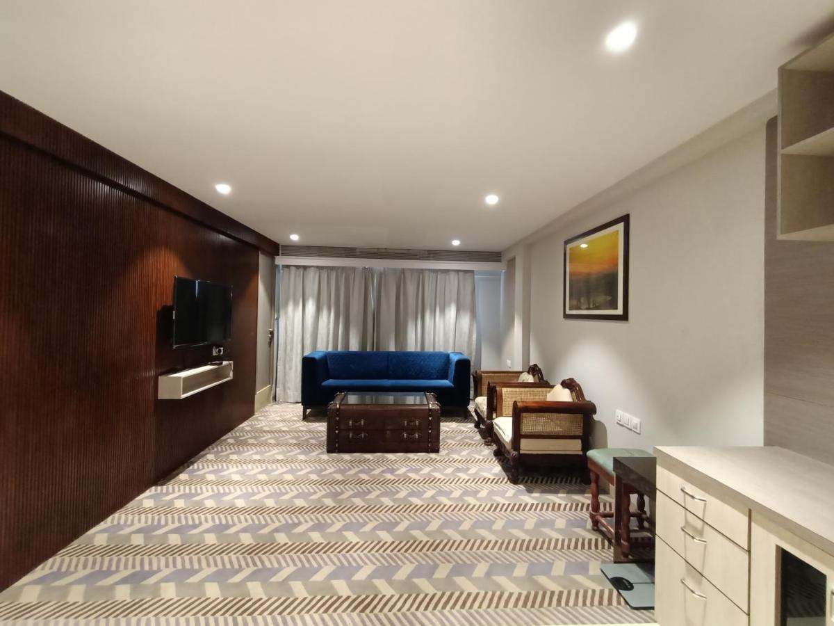Hotel Highway Inn Andheri East Mumbai  Buitenkant foto
