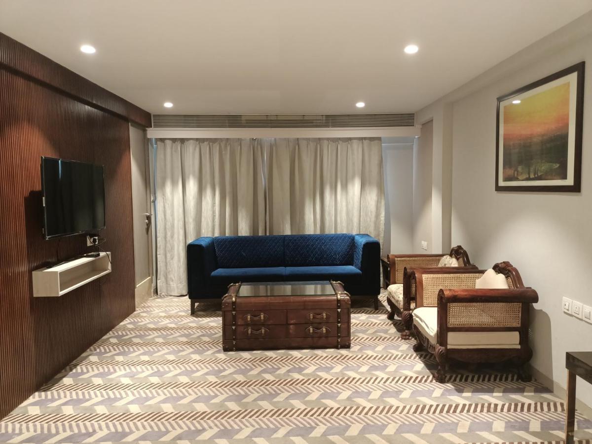 Hotel Highway Inn Andheri East Mumbai  Buitenkant foto