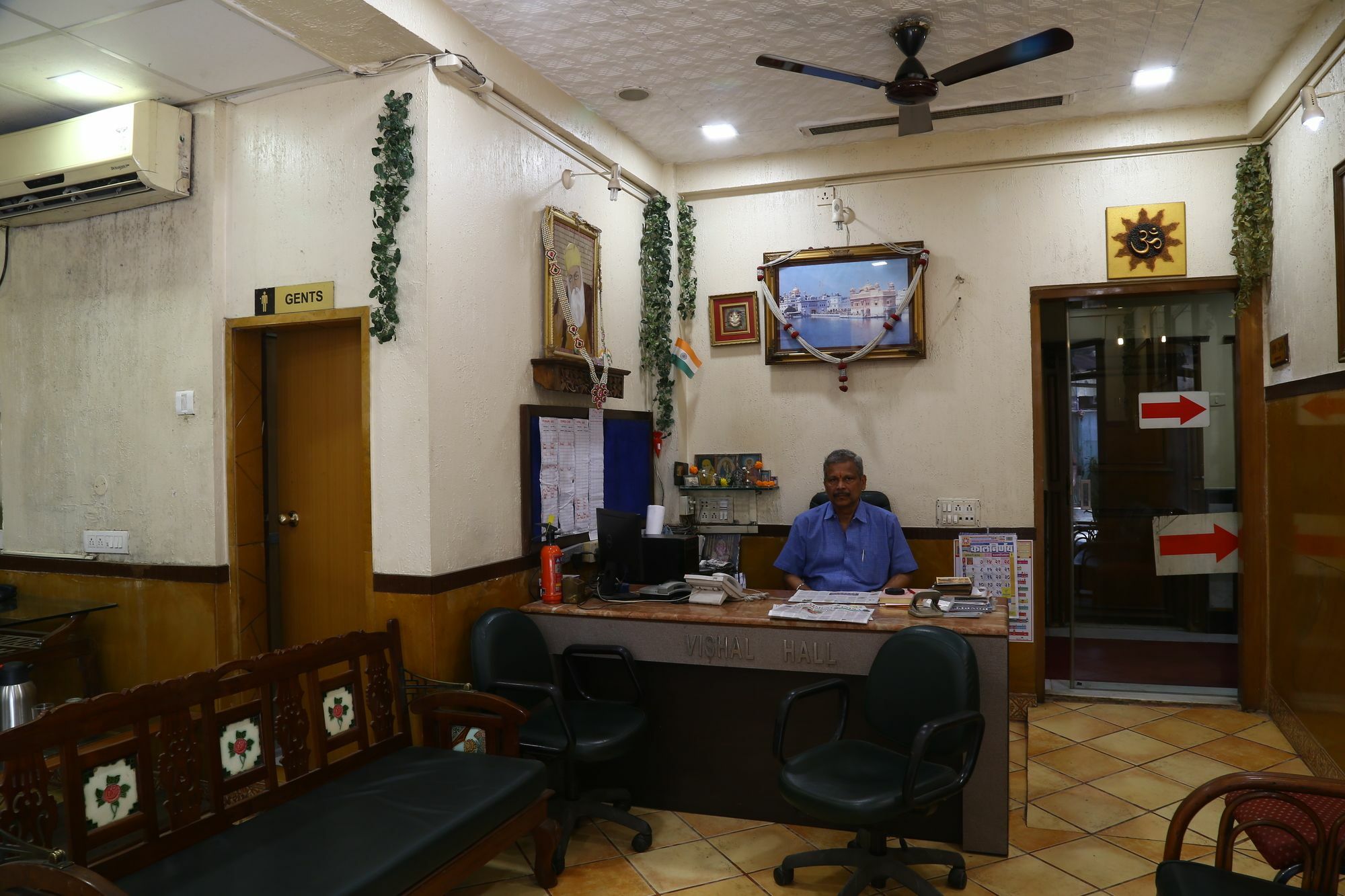 Hotel Highway Inn Andheri East Mumbai  Buitenkant foto